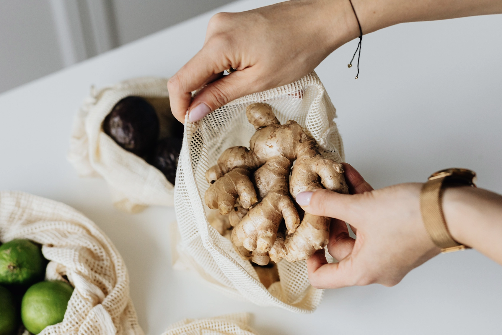 23 Herbs That Are Good For Inflammation — Reduce Autoimmune Pain With